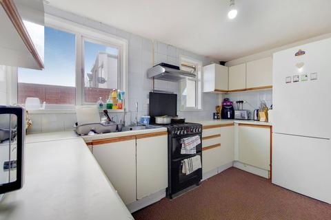 35 Third Avenue, Manor Park, London, E12 6DX