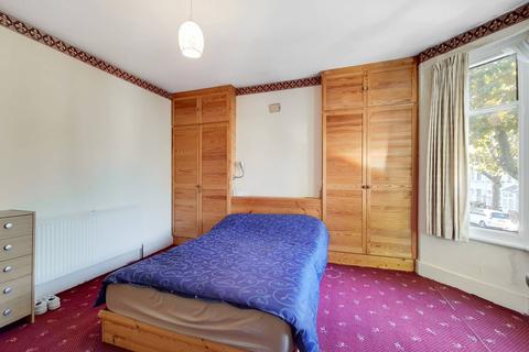 35 Third Avenue, Manor Park, London, E12 6DX