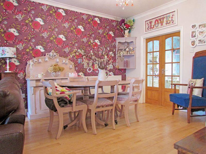Denton Road, Bexley 3 bed terraced house £1,850 pcm (£427 pw)