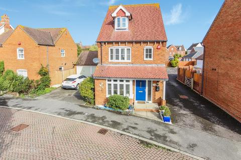 3 bedroom detached house for sale - Wayside Road, Angmering, BN16