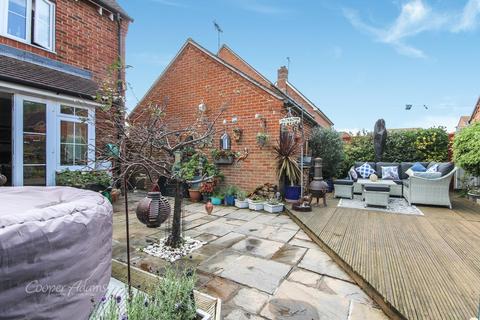 3 bedroom detached house for sale - Wayside Road, Angmering, BN16
