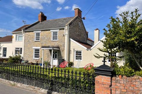 5 bedroom cottage for sale - The Causeway, Mark