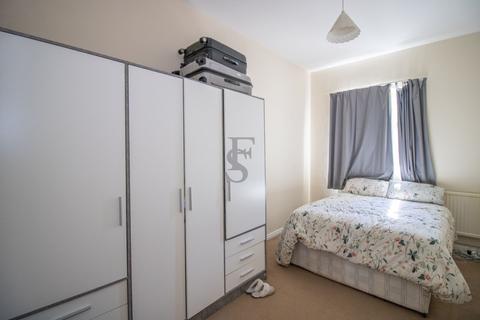 2 bedroom apartment to rent, Alexandra Court, London Road, Leicester