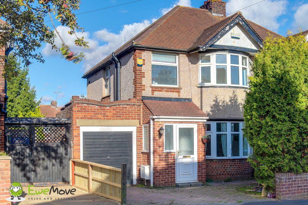 Stanford Road, Luton LU2 0PZ 3 bed semidetached house £1,400 pcm (£