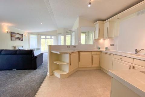 2 bedroom lodge for sale - Somerford, Congleton