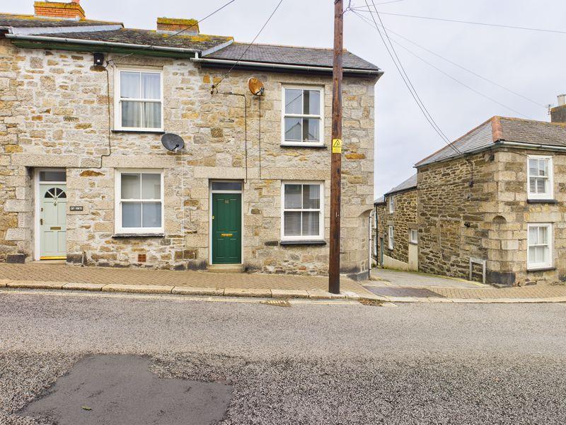 Helston Road, Penryn 2 bed cottage - £280,000