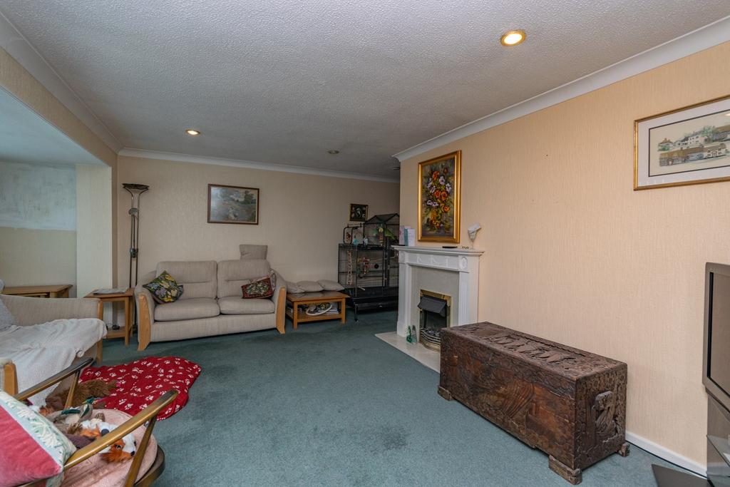 Hall Park Drive, Lytham, FY8 3 bed detached bungalow £399,950