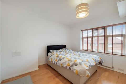41 Westcott Crescent, London, W7 1PL