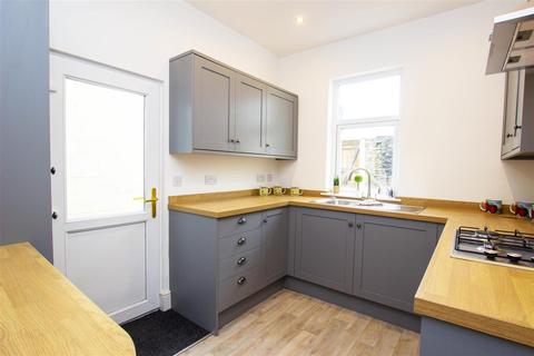 294 Blackburn Road, Darwen, BB3 0AA