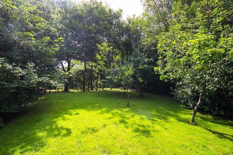 63 Manor Road, Darwen, BB3 2SN