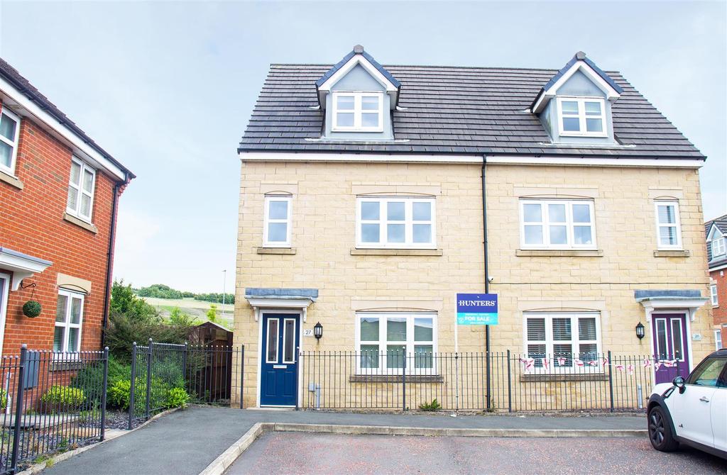 Corden Avenue, Darwen, BB3 3FL 4 bed semidetached house £185,000