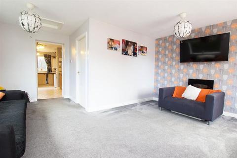 16 Kingfisher Close, Blackburn, BB1 8NS