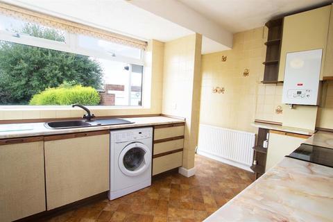 18 Thirlmere Drive, Darwen, BB3 3BH