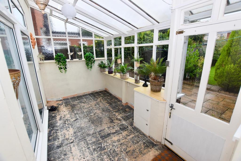 Conservatory / Lean-To