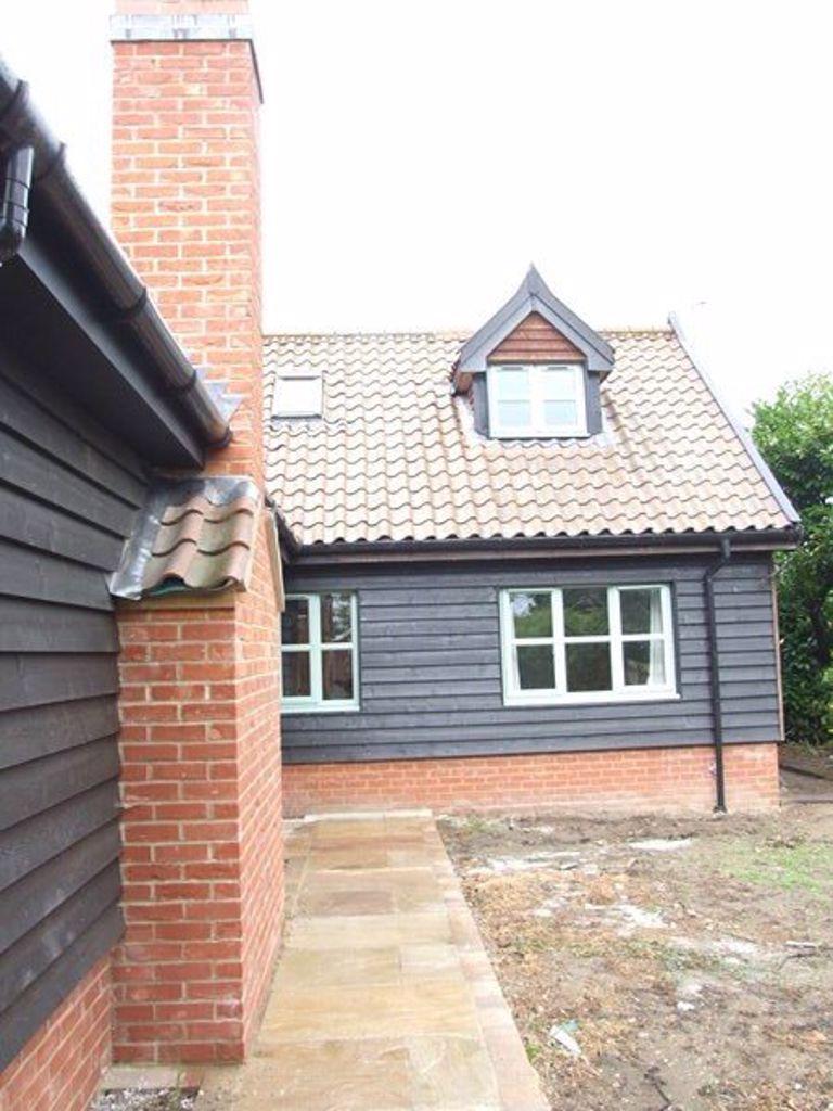 St Peters Close, Rockland St Peter 4 bed house £1,395 pcm (£322 pw)