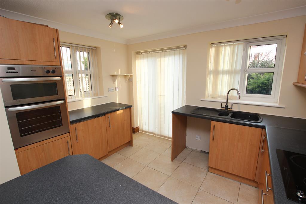Wisteria Drive, Lower Darwen, Darwen... 2 bed semidetached house £