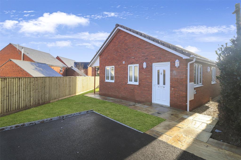 Northgate, Taunton, Somerset, TA4 3 bed bungalow for sale £340,000