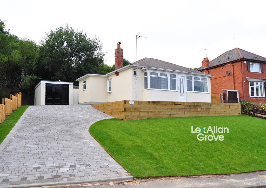 Shelton Lane, Halesowen 2 bed detached bungalow £250,000