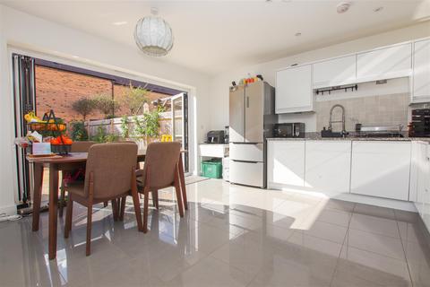 4 bedroom semi-detached house for sale - Mulberry Way, Bath