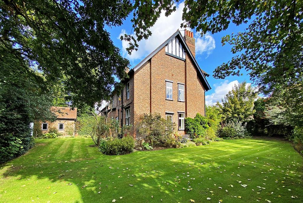Belmont Road, Hale, Altrincham 5 bed detached house £1,750,000