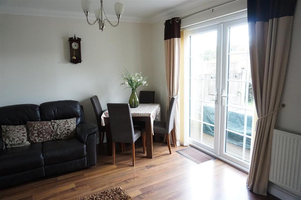 Danesway, Doncaster 4 bed terraced house £125,000