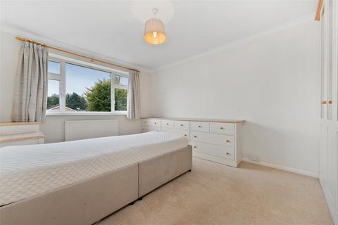 50 Park Drive, Ascot, SL5 0BE
