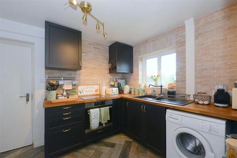 8 Crosemere Crescent, Crosemere, Ellesmere, SY12 0JW