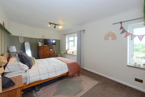 8 Crosemere Crescent, Crosemere, Ellesmere, SY12 0JW