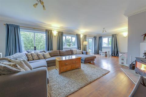 4 bedroom detached house for sale - Pitshouse Lane, Norden, Rochdale