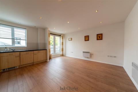 2 bedroom flat for sale - The Slade, Tonbridge