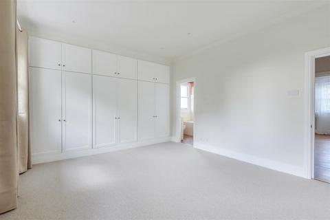 2 bedroom flat to rent, Oak Hill Park, Hampstead