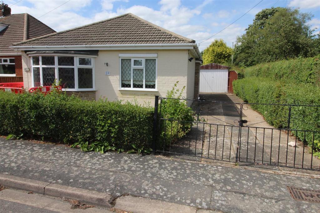 Hawthorne Avenue, New Waltham... 2 bed detached bungalow £180,000