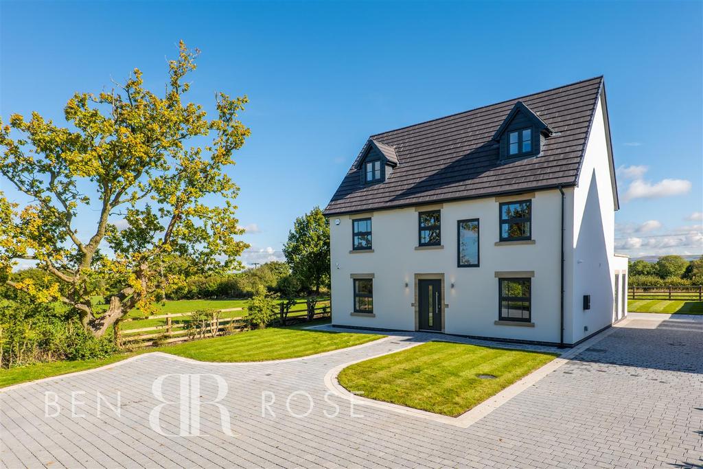 Wood Lane, Heskin, Chorley 4 bed detached house for sale £999,995