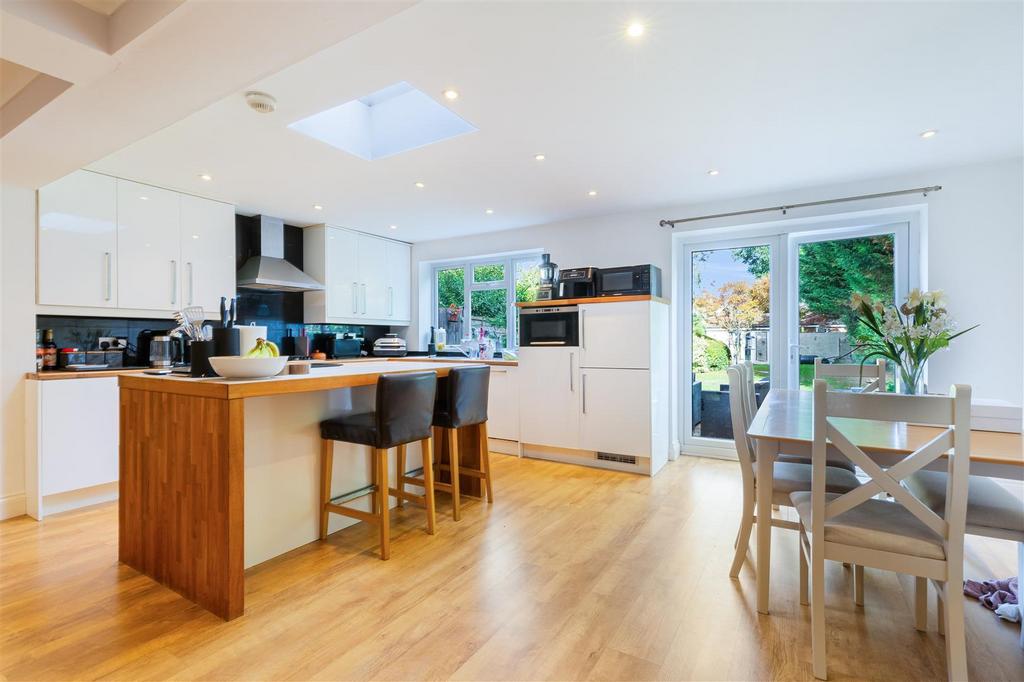 SHAWLEY CRESCENT-30.jpg