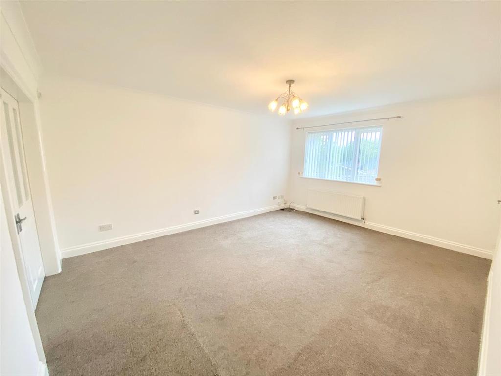 South Hill Road, Bensham, Gateshead 3 bed detached house £950 pcm (£