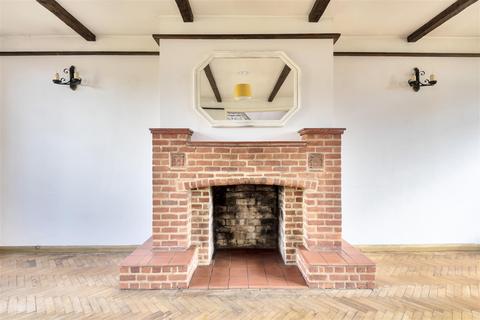 1 Tilstone Close, Eton Wick, Windsor, SL4 6NG