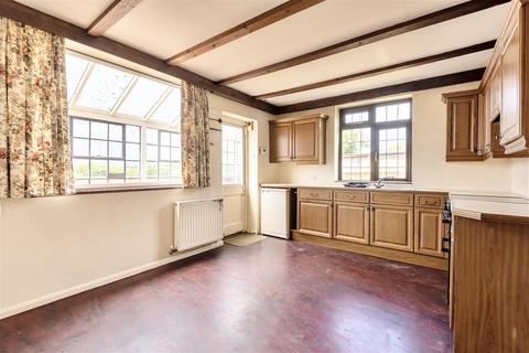 1 Tilstone Close, Eton Wick, Windsor, SL4 6NG