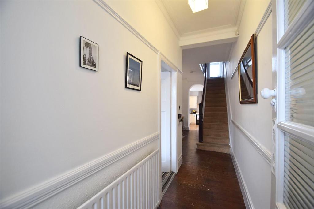 Windsor Gardens, Whitley Bay 3 bed end of terrace house £355,000