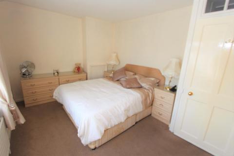 39 Manor Farm Drive, Chingford, London, E4 6HJ
