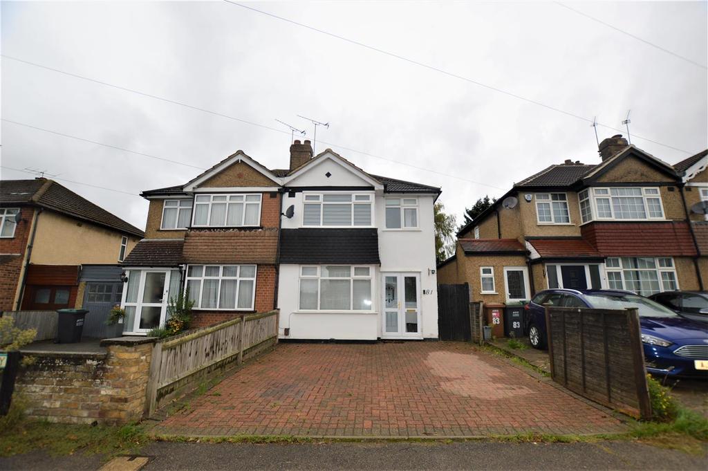 Barton Way, Croxley Green 3 bed semidetached house £580,000