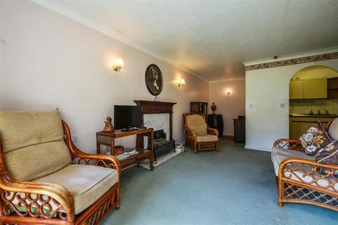 2 bedroom retirement property for sale, Mulberry Mead, Whitchurch