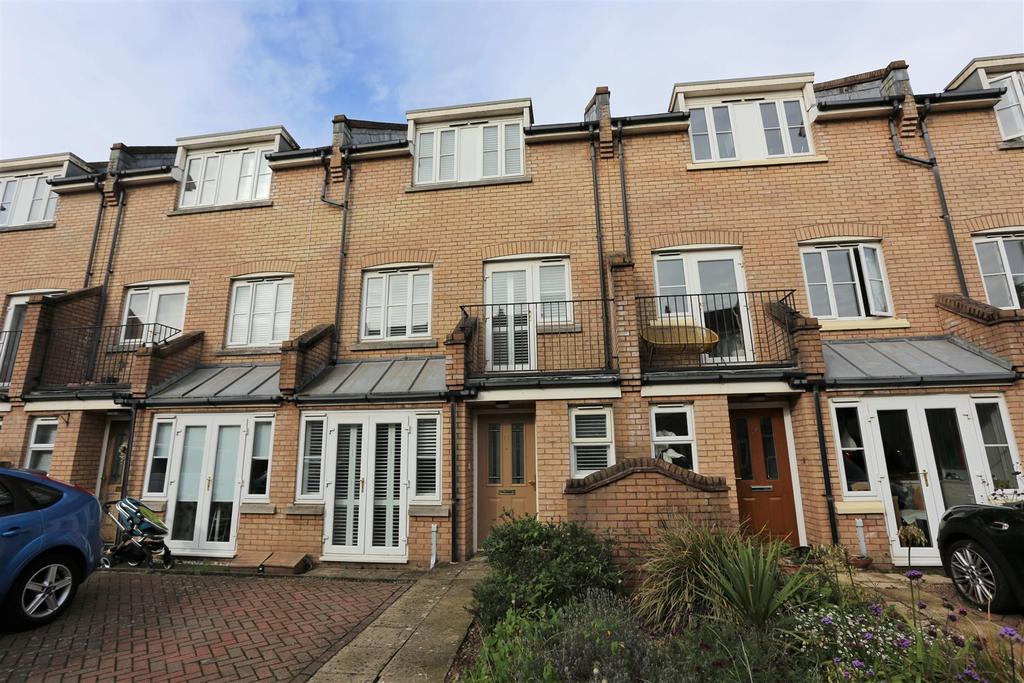Cambridge Mews, Cambridge Grove, Hove 4 bed house £2,350 pcm (£542 pw)