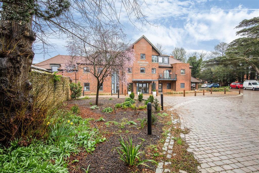 Elizabeth House, St. Giles Mews, Stony Stratford, Milton Keynes, MK11