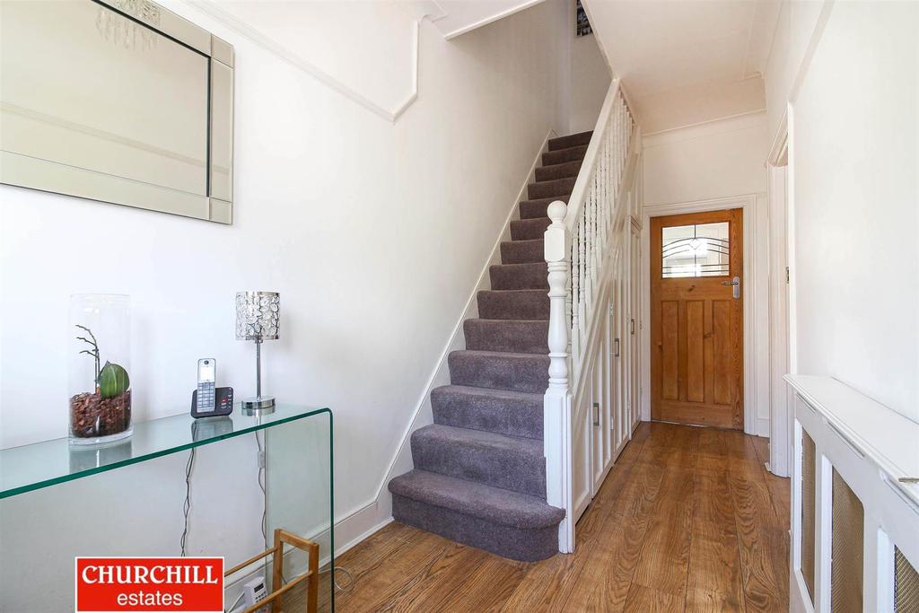 Cranbourne Avenue, Wanstead 3 bed terraced house £875,000