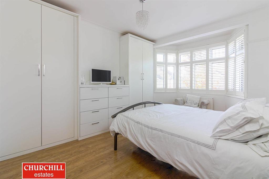 Bed1.jpg