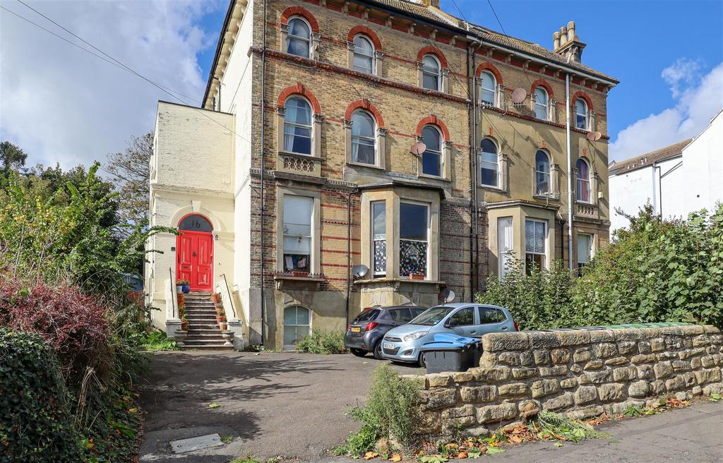 Brittany Road, St. LeonardsOnSea 2 bed flat £375,000