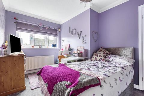 5 Chilton Close, Leigh, WN7 1SW