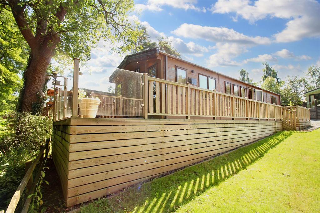 Eamont Bridge, Penrith 2 bed park home for sale £124,995