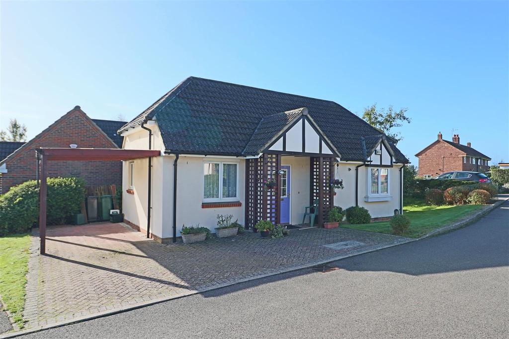 Crofters Close, Redhill 2 bed semidetached bungalow £400,000