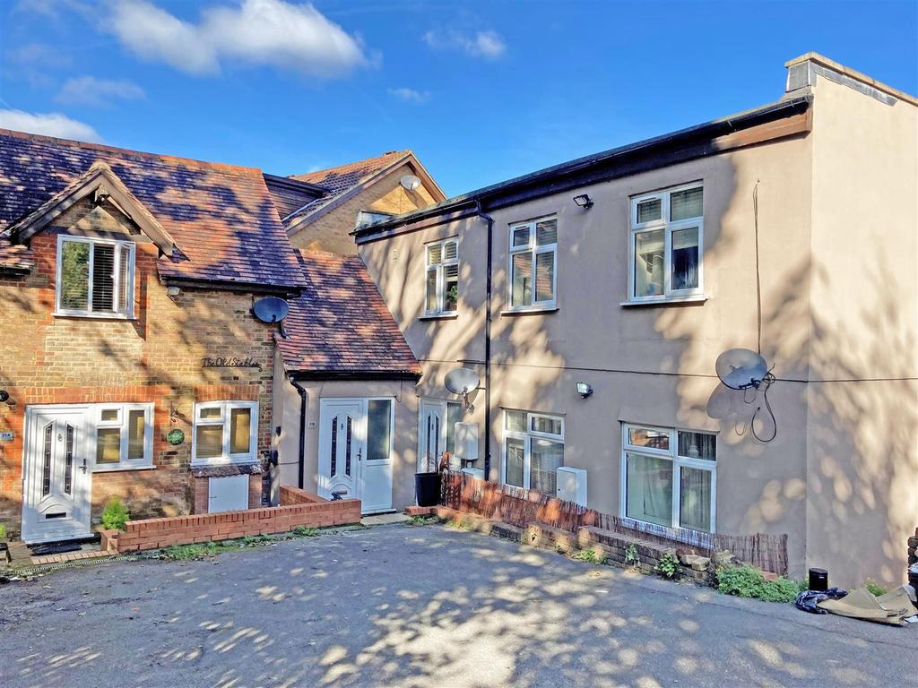 Croydon Road, Reigate 2 bed for sale £265,000
